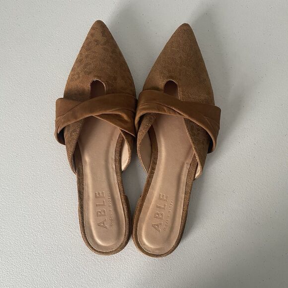 ABLE Women's Krista Slide Flats Washed Leopard Print Suede Tan Brown Size 7 - Picture 7 of 9